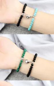 Set di bracciali di perle ad attrazione magnetica per coppie, gioielli eleganti con chiusura a cuore.