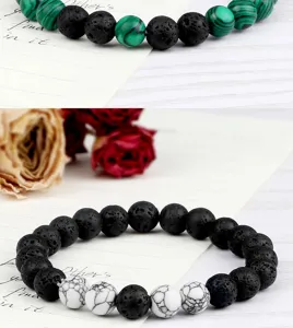 Bracelet de perles en pierre naturelle avec roche de lave noire, malachite verte et turquoise.