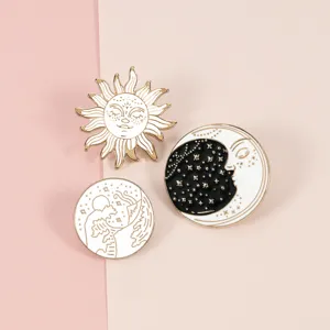 Conjunto de Broches Esmaltados Sol Luna Onda Insignia de Aleación Accesorios de Ropa