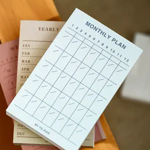 Minimalistische maand- en jaarplanner notitieblok afscheurbaar memo blok voor dagelijks