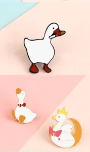 Cute cartoon duck swan enamel lapel pin fashion alloy badge lovely animal brooch jewelry for women