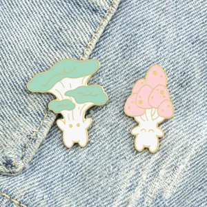 Set di spille smaltate a fungo carine kawaii cartone animato in metallo per vestiti