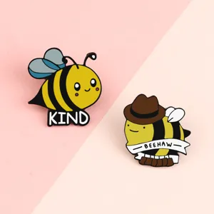 Mignonnes Broches en Alliage d'Animaux de Dessin Animé Insigne en Émail Coloré Bouton de Revers Pour Sac à Dos Vêtements Étudiants Cadeau Bijoux Unisexes