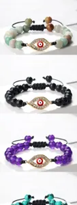Détail de bracelet de perles mauvais œil, bracelet charme en pierre avec cordon réglable.