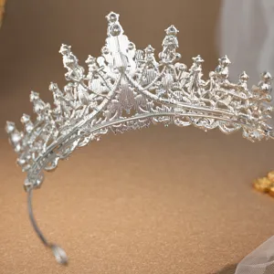 Gorgeous silver rhinestone bridal crown tiara for wedding princess party hair accessories.