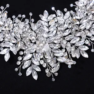 Serre-tête de mariée en strass cristal fait main luxe mariage accessoire cheveux argent.