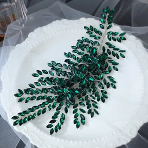 Exquisite bridal green rhinestone hair piece crystal leaf hair accessory for wedding.