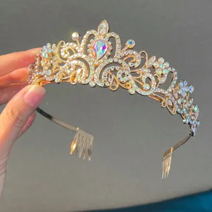 Elegante corona de tiara con diamantes de imitación dorados para el cabello de novia.