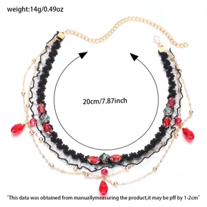 Gotische mehrschichtige Spitzen Halskette Choker mit roten Kristall Anhängern für Damen Mode