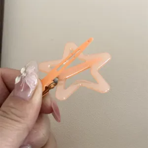 Cute star hair clip cute peach star side clip sweet girl bangs hairpin for daily wear.