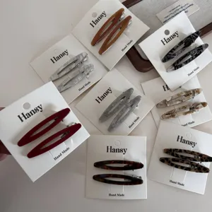 Minimalist marble oval duckbill hair clips for stylish bangs and side hair styling daily.