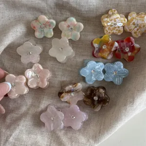 Set mini mollette per capelli a fiore, fermagli in resina tartaruga e gelatina con strass.