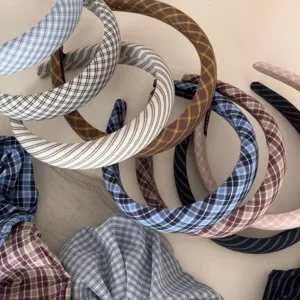 Retro plaid fabric headband set, sky blue grid hair hoops and cute hair accessories for wear.