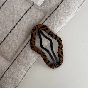 Leopardmuster Stoff Haarspange handgemachte umwickelte Haarklammer stilvolles Accessoire