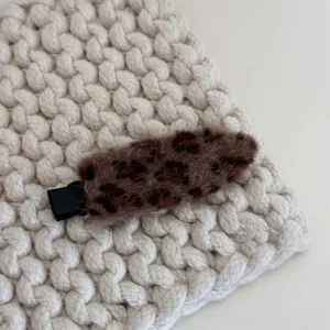 Pince à cheveux en peluche imprimé léopard, jolie barrette bec de canard douce pour accessoire coiffure.