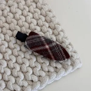 Pince à cheveux bec de canard en tissu à carreaux, accessoire mignon pour le style quotidien.