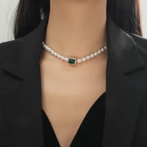 Collana di Perle Artificiali Vintage Francese Elegante Ciondolo Quadrato di Strass Girocollo per Donne Gioielli di Lusso per Festa Quotidiana