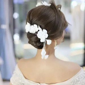 Handmade Fabric Flower Bridal Headband With Artificial Pearl Tassel Korean Ethereal Wedding Hair Band Ear Hook Headwear For Studio Women