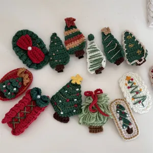 Handmade Christmas crochet hair clips cute knit hairpins for kids and sweet girls hair accessories