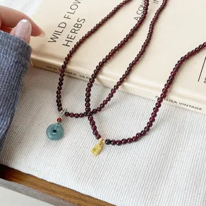 Nouveau style chinois bracelet grenat multicouche avec pendentif jade vert perle bijoux rétro
