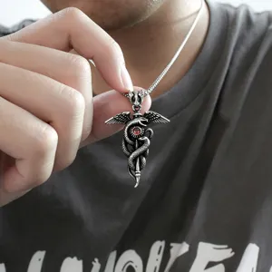 Heren retro caduceus slang hangende ketting met rode edelsteen zilveren halsketting