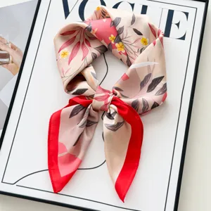 Femme Mode Floral Imprimé Polyester Satin Foulard Carré Élégant Châle Écharpe Pour Utilisation Quotidienne
