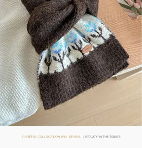 Bufanda de invierno de lana tejida con degradado marrón patrón floral cálido cuello