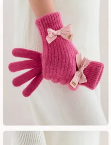 Gants en tricot rose pour femmes en hiver, gants chauds à cinq doigts avec joli nœud.