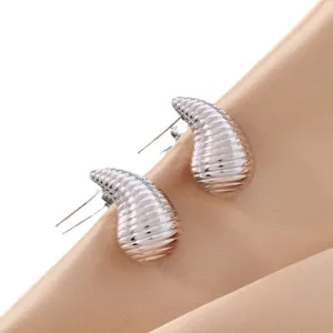 New high-end design textured teardrop stud earrings, chic minimalist style versatile jewelry.
