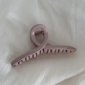 Large matte hair claw clip cloud design elegant hair grab clip for thick hair styling accessories