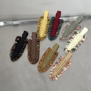 Colorful woven hair clips, cute and cool hair accessories, duckbill clips for women autumn and winter.