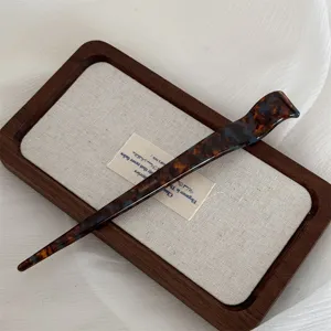 Chinese style tortoiseshell acetate hair stick elegant hair accessory for women daily commute.