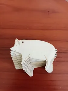 Blank wooden pig shape hanging tags, DIY wood slices for crafts, pet tags and party decor.