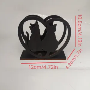 Portatovaglioli in legno con design di gatto e cuore, perfetto organizer per fazzoletti da tavola.