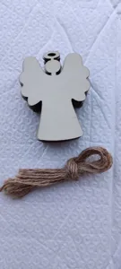 Ornements Suspendus d'Arbre de Noël en Bois Découpés au Laser Décorations de Fête de Noël Artisanat DIY Pendentifs Renne Ange Étoile