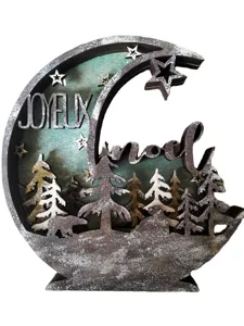 Décoration de Noël en bois, lune avec sapins et ours, ornement rustique pour intérieur festif.