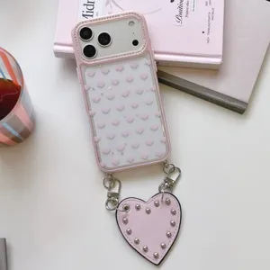 Coque de téléphone strass rose avec pendentif cœur housse de protection pour iPhone 16