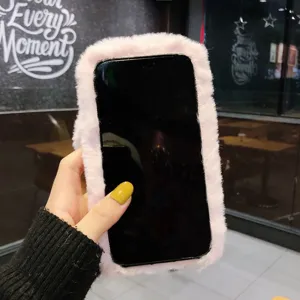 Cover per telefono in pelliccia sintetica rosa peluche morbida calda custodia protettiva