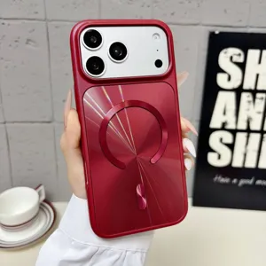 Vista detallada de la funda de teléfono magnética roja con acabado mate y anillo.