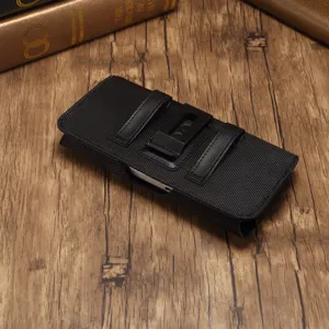 Zwarte oxford stoffen telefoon heuptas riemholster met riemclip en kaartsleuf voor.