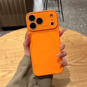 Feloranje beschermende telefoonhoes met cameralenscover en magnetische ring voor iPhone.