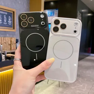 Vista detallada de la funda magnética para teléfono con gran ventana y marco elegante.