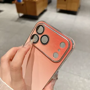 Δερμάτινη θήκη τηλεφώνου ντεγκραντέ για iPhone 17 Pro Max με πολυτελές μεταλλικό πλαίσιο.