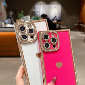 Luxus Strass galvanisiert Handyhülle Detailansicht für iPhone, stilvolles glänzendes Design.