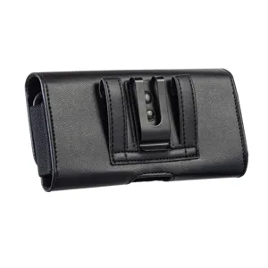 Detailansicht der schwarzen PU-Leder-Handytasche mit Metallgürtelclip und elastischen Seiten.