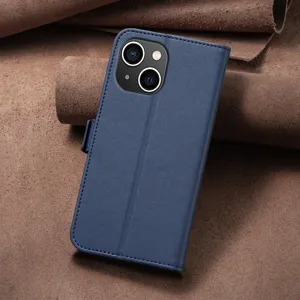 Blauwe PU lederen telefoon hoesje met magnetische sluiting en precieze camera uitsparingen.