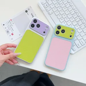 Gros plan sur la coque en cuir color-block avec texture litchi délicate et tons pastel.