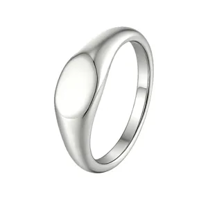 Bague Lisse Ovale en Acier Inoxydable Minimaliste Anneau Simple Géométrique Haut de Gamme Bijoux de Doigt Déclaration de Luxe Léger Électroplaqué Cadeau pour Unisexe
