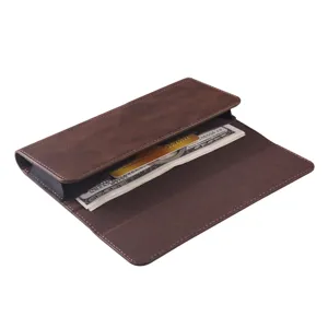 Braune PU Leder Handytasche im Langformat, Detailansicht mit Faechern und Stauraum.