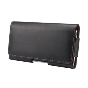 Nahaufnahme des schwarzen Leder-Handyholsters mit Gürtelclip und robuster Nahtverarbeitung.